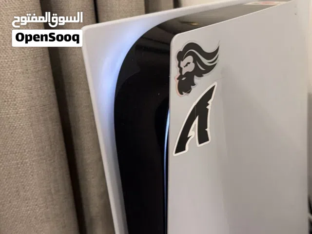 ps5 with additional controller and 120hz monitor ready to use