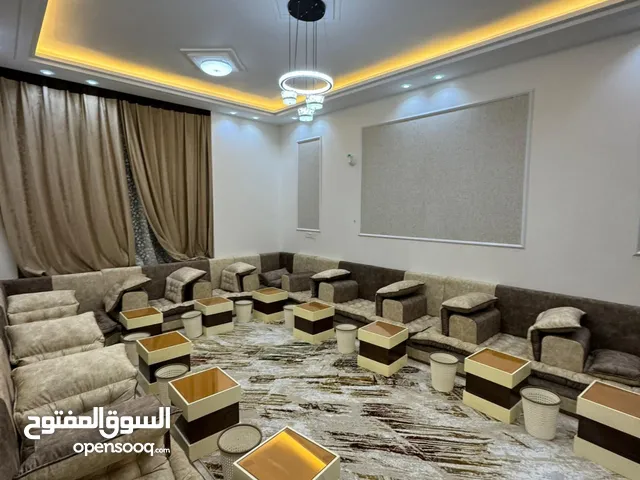 250 m2 4 Bedrooms Apartments for Rent in Sana'a Haddah