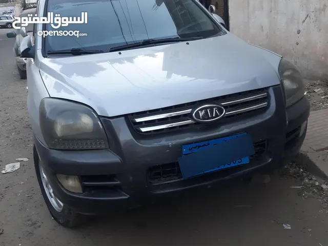 كيا سبورتاج LX موديل 2006 جديده للبيع عرطه لايفوتكم العرض لون رصاصي فاتح سليم صدمه
