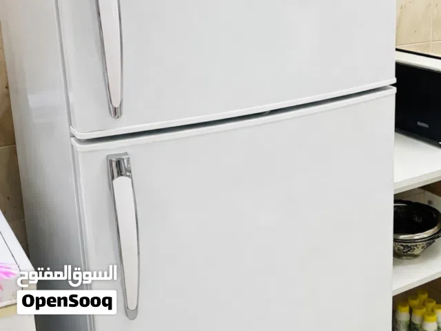 ثلاجات للبيع