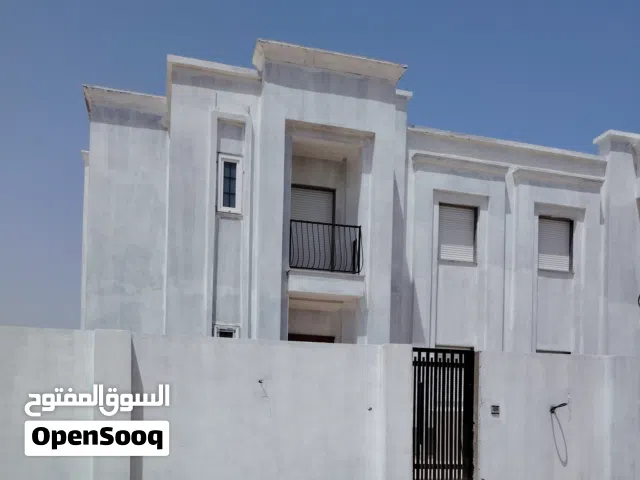 230 m2 3 Bedrooms Villa for Rent in Tripoli Al-Bivio