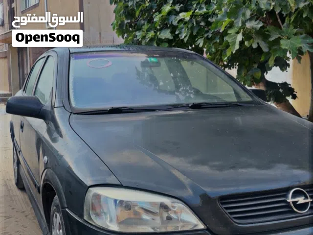 2000 Opel Astra Standard