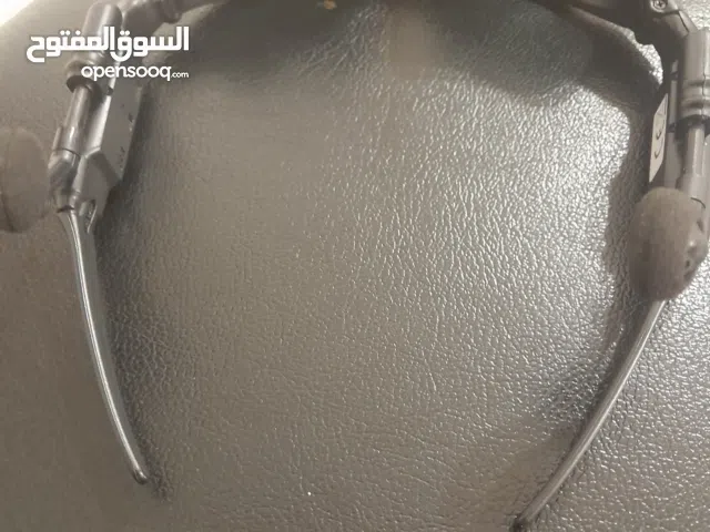 نظارة شمسية + سماعة بلوتوث – أسود أنيق  احجزها الآن قبل نفاد الكمية!