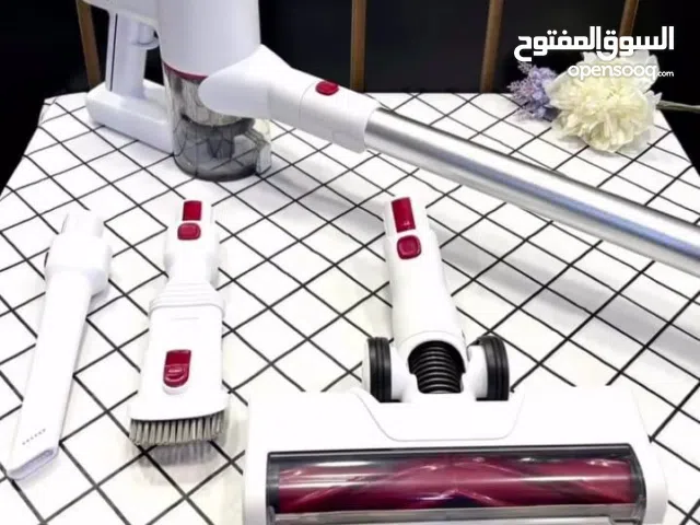 مكنسة CONIC تعمل على الشحن