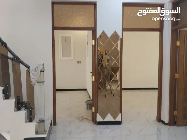 230 m2 2 Bedrooms Townhouse for Sale in Baghdad Adamiyah