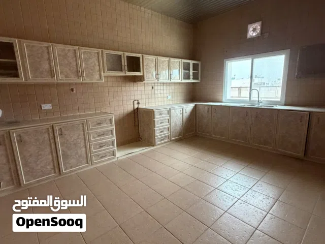 للإيجار شقه في عراد واسعه ثلاث غرف بسعر 260