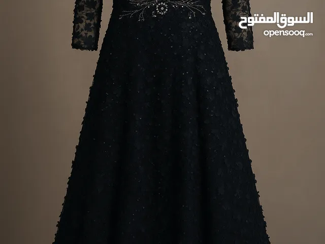 فستان للبيع للجادين