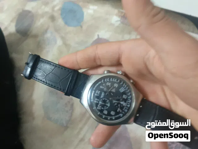 ساعه جميله شغاله مستعمله