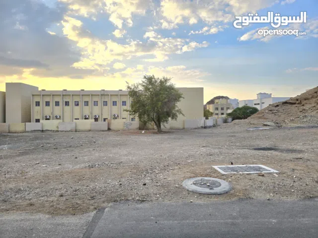 انا المالك / للبيع ارض سكنية في العامرات / المحج الاولى