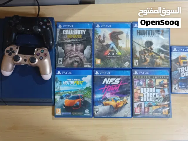 بلايستيشن 4 عادي بحالة ممتازة، السعة: 500GB يد اصلية ومضمونة والثانية تقليد جديدة بحالة ممتازة جداً
