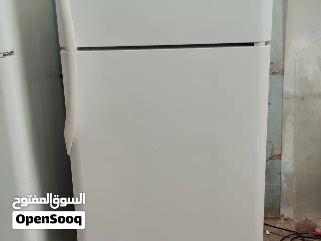 نبيع ثلاجه فرجدير امركي 22 قدم بحاله حجم كبير معا التوصل والكفاله تبريد وتجميد قوي استخدام ادء
