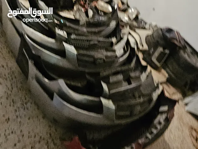 السلام عليكم للبيع 9 مقدمات استعمال كوري كيا وهونداي البيع جمله وموجود معاهم مجموعه من فنارات
