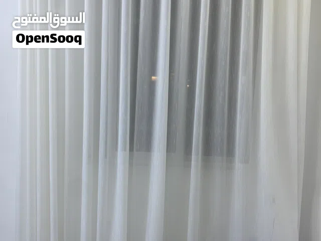 للبيع ستارة بحالة ممتازه