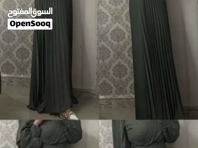 فستان اخضر فخم