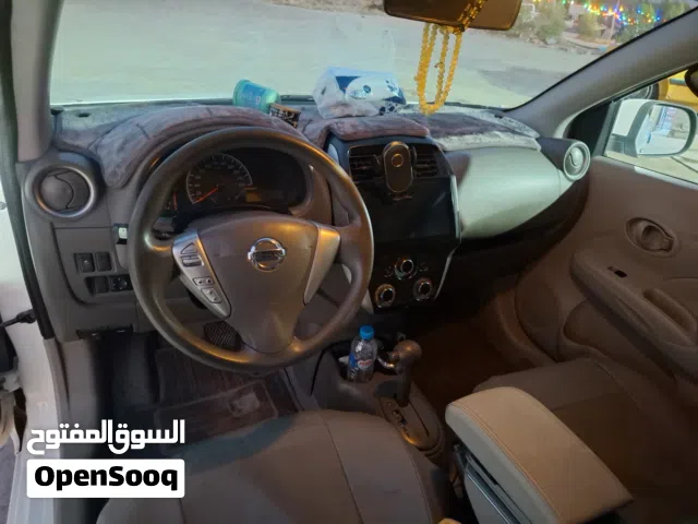 2022 نيسان صني SL