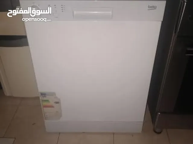 جلايه بسعر مغري...... وبحاله جيده جدا.............. للبيع المستعجل........... يرجى الاتصال