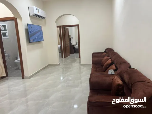 شقه نظيفه للايجار في بناية أكنان السعادة - خريف ظفار 2025