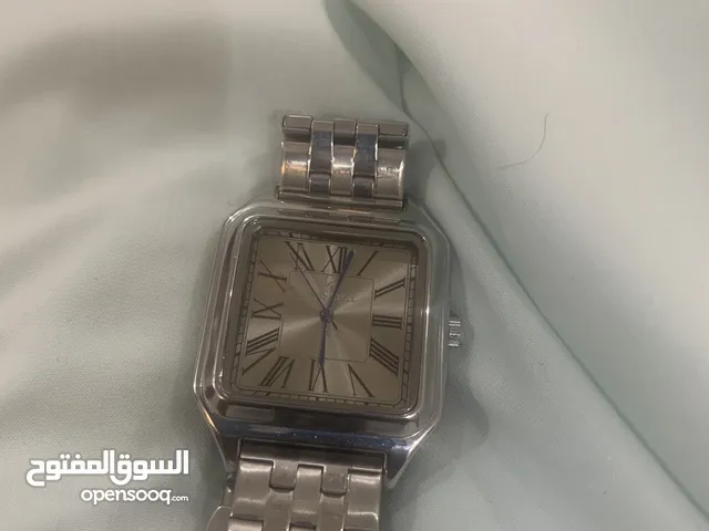 ساعة لويس ريفيل