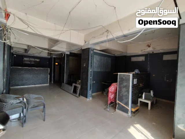محلين مفتوحين على بعض للايجار اسماعيلية أمام مجمع اسماعيلية الطبي