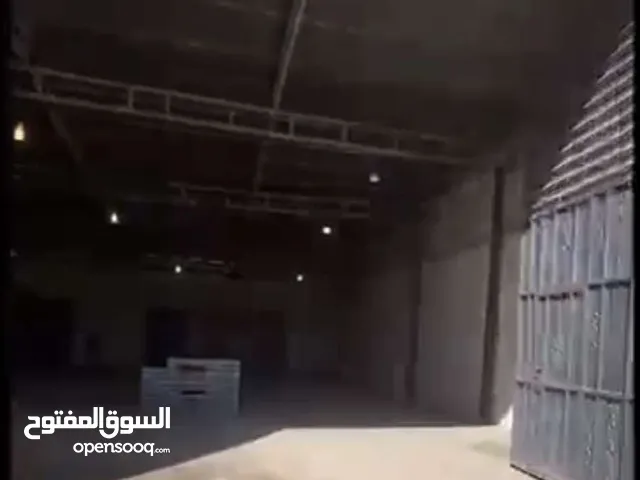 مخزن للإيجار في السراج مساحته 600 متر