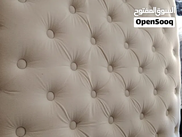 فرشه طبيه نضيفه طول متريت عرض متر ونص