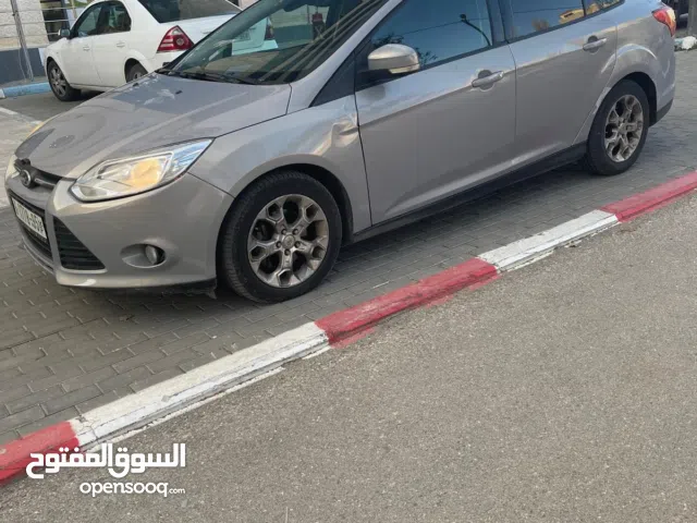 فورد فوكس ترخيص 2013 اوتوماتيك اصل الماني دفعه 15 والباقي شيكات