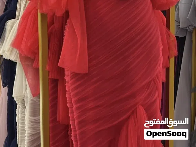 فستان سهرة جميله جداً