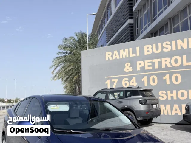 2017 تويوتا بريوس Prius