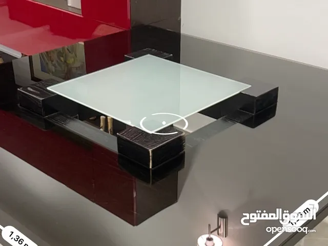 طاولة اكل مستعملة في حالة جيدة جدا