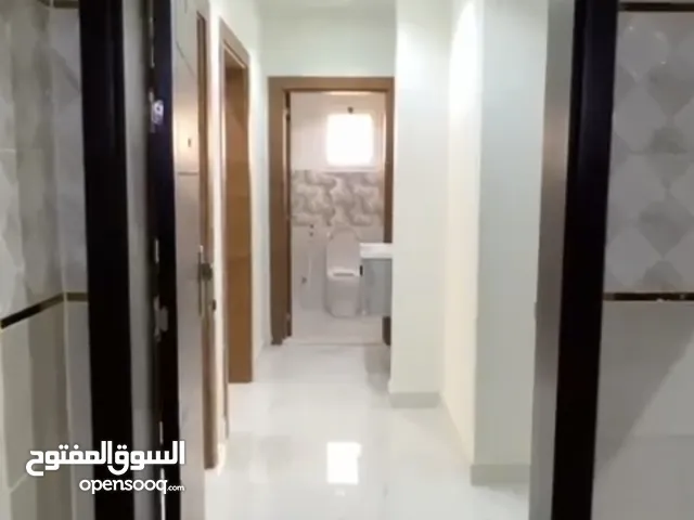 240 m2 More than 6 bedrooms Apartments for Rent in Jeddah Al Wahah