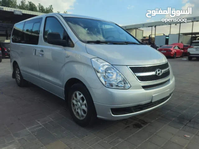 Hyundai H1 2016 model Excellent condition