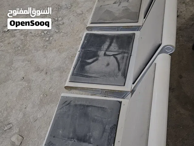 للبيع  كراسي انتظار بحالة جيدة عدد 3 مقاعد متصلة (مناسبة للعيادات، المكاتب أو الأماكن العامة ه