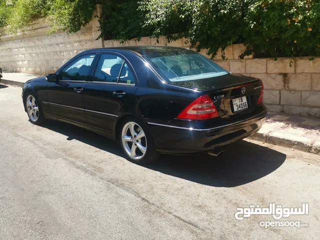 مرسيدس C230 موديل 2004 امريكي لون اسود ملوكي