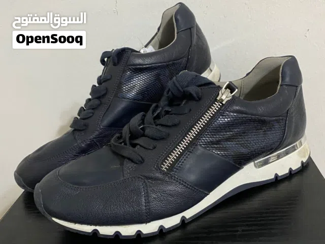 احذية اوروبية اصلية  فقط الاصلي - متوفر توصيل - المقاسات والكميات محدودة