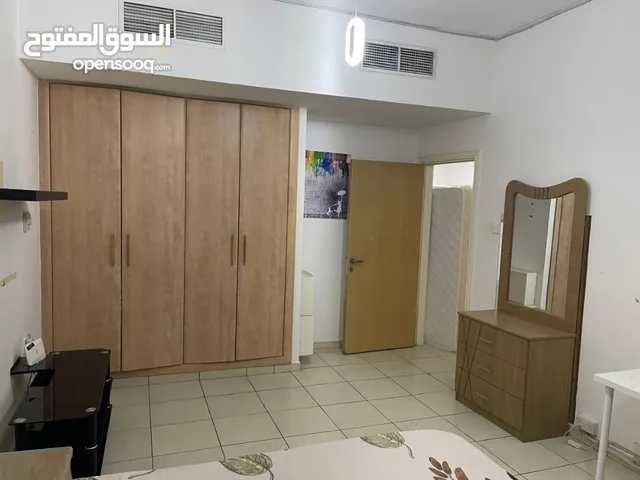 No Commission, Direct from Owner, Fully furnished Very Huge size 2bhk Flat For sale Demand 700k
