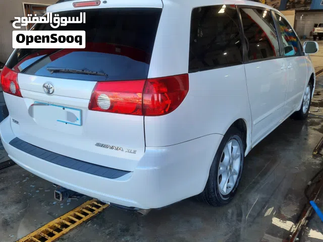 تويوتا سيينا للبيع