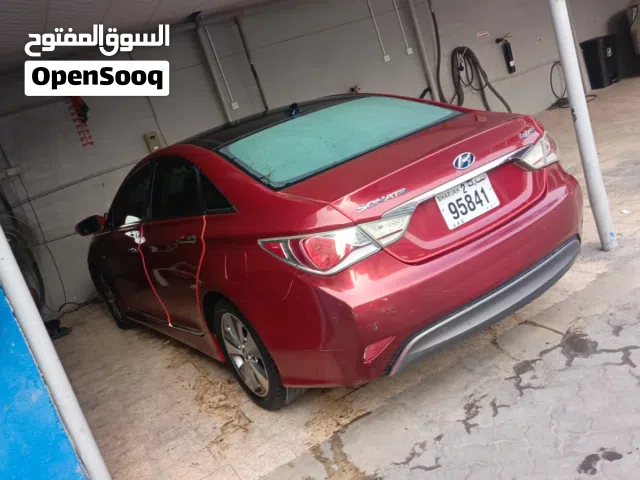 2012 هيونداي سوناتا Blue
