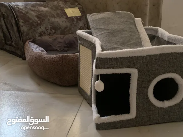 بيت قطط سعر القطعه خمسه
