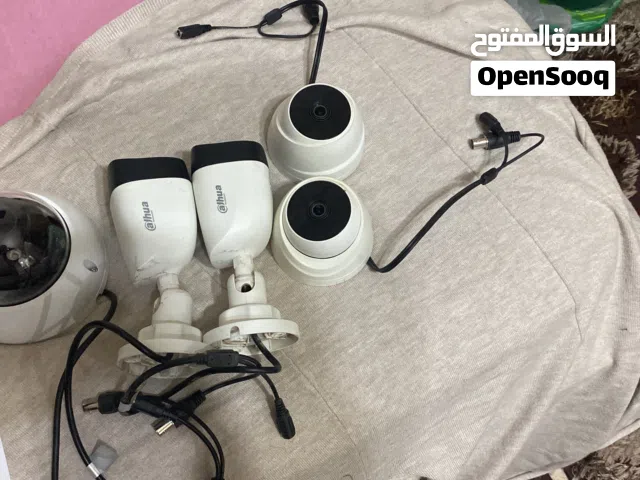 خمس كاميرا وحده كاميرا كاش والباقي كما هو موضح بالصوره للبيع
