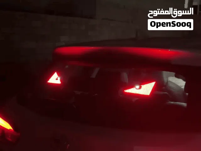نشرة ضوئية عيون الشيطان