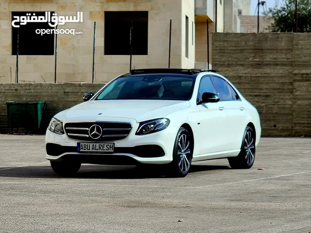 مرسيديس E300 هايبريد بنزين و كهرباء ترخيص 2020