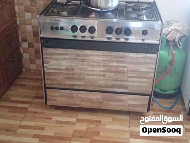 غاز يونيفرسال مستعمل بحاله جيده