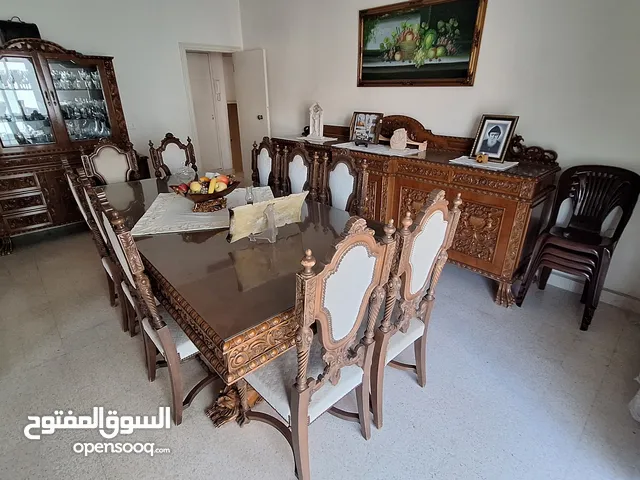 Classic Dining Room set / غرفة طعام-سفرة كلاسيكية للبيع