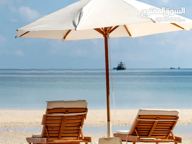 Parasol élégant pour terrasse 2,70 m – Prix exceptionnel : 299 dh