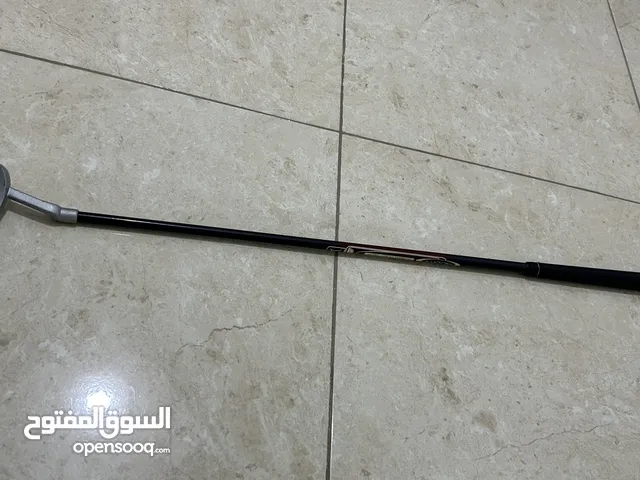 مضرب جولف بحالة الجديد   فقط