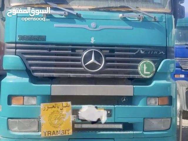 Tractor Unit Mercedes Benz 1999 in Al Jahra