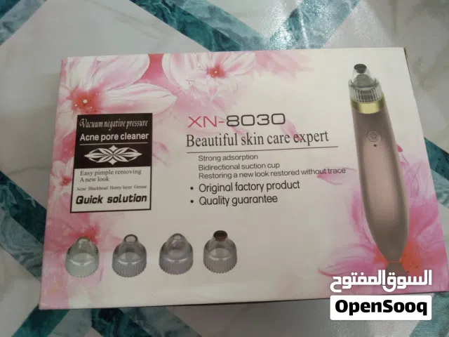 هو جهاز شفط مسام الوجه XN-8030  وهو مصمم لتنظيف البشرة وإزالة الرؤوس السوداء