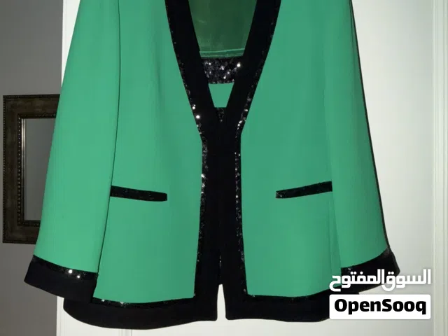جاكيت وتوب سهرة مقاس لارج وبلبس اكس لارج