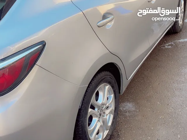 تويوتا يارس 2017 للبيع