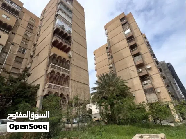 للإيــجـار شـقــة فـي عـمـارات زاويـة الدهـمــاني مفروشة بالكامل